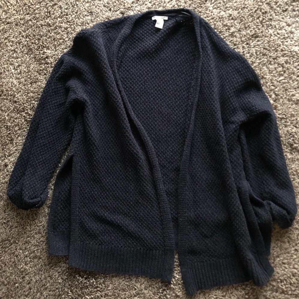 Heavier blue 3/4th sleeve sweater